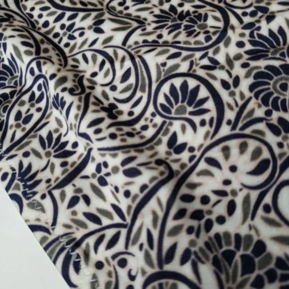 Athleta Bikini‎ Bottoms S White Black Taupe Floral Print